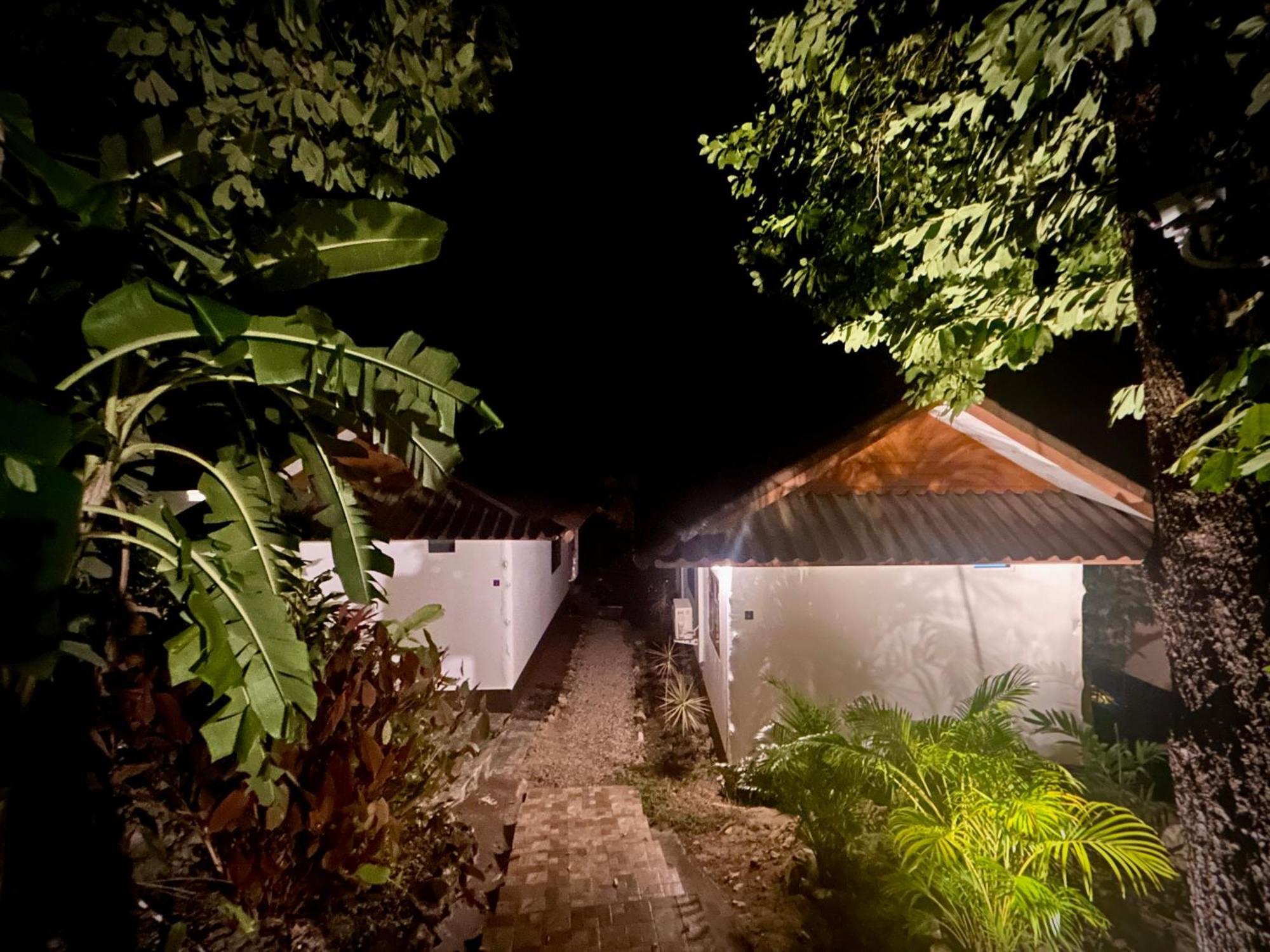 Kalani Bungalows, หาดยาว ภายนอก รูปภาพ